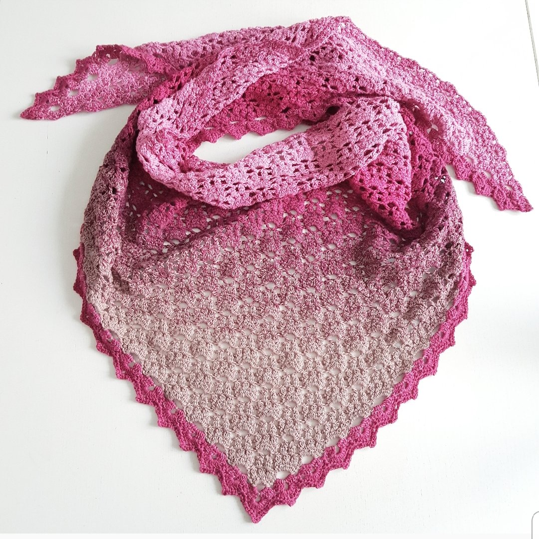 Bramble Cocktail Shawl Crochet - Crafts of the Mommy